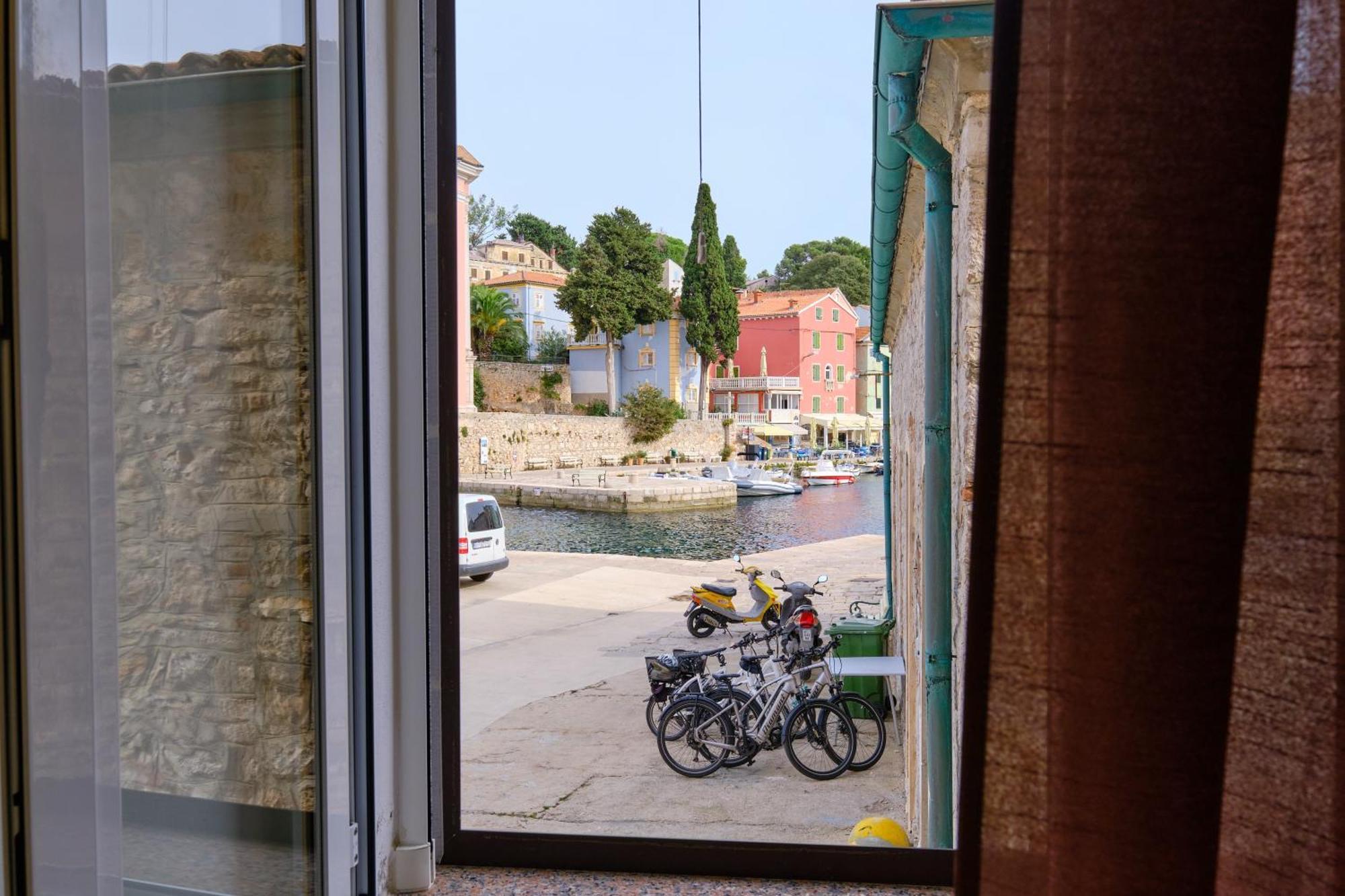 Apartments Antonella Veli Lošinj Exterior foto